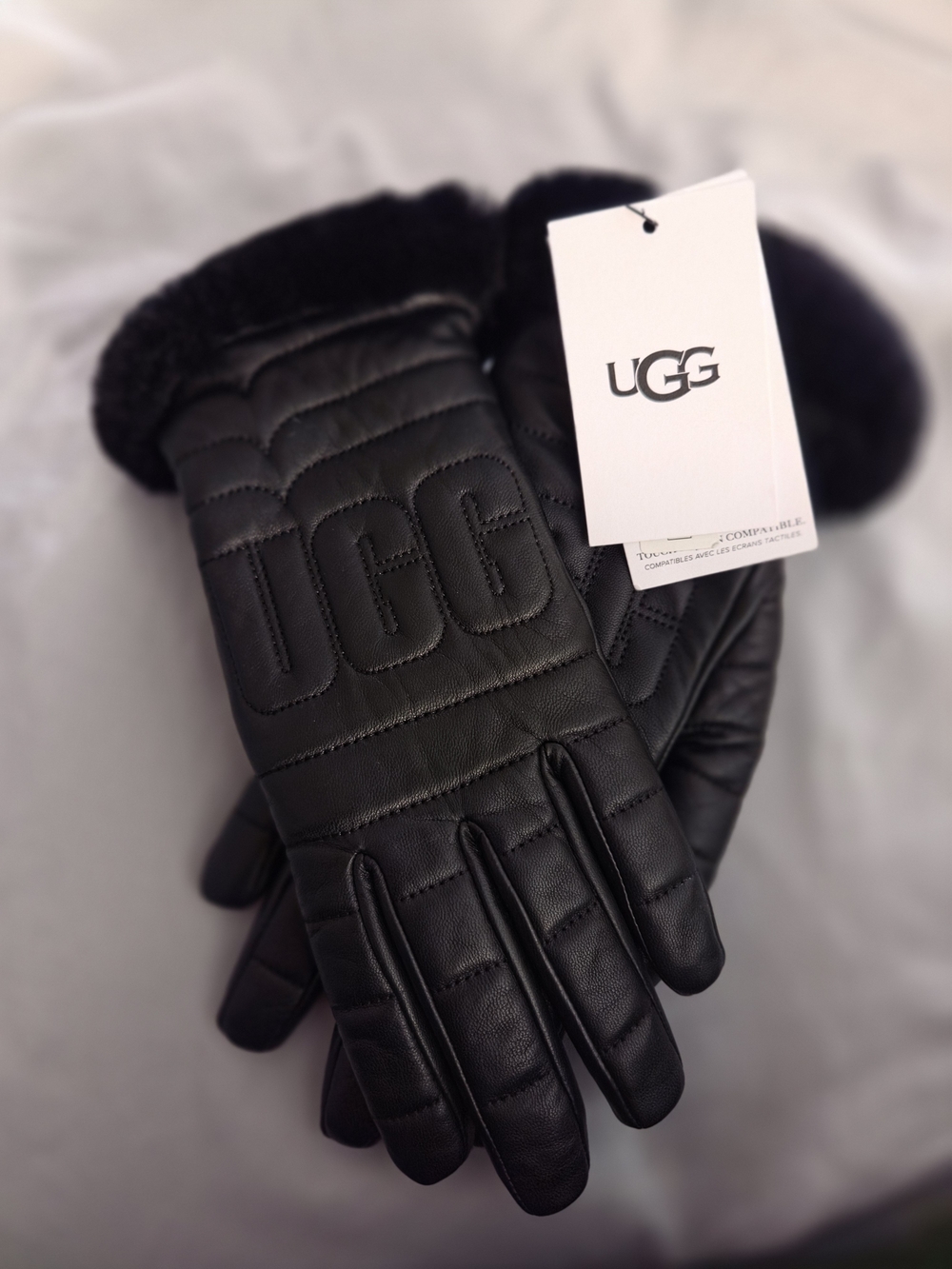 UGG WOMENS Black Quilted Leather Gloves with Shearling Trim
